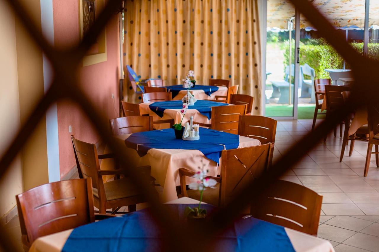 Sun & Sea Hotel Apartmentsファリラキ エクステリア 写真